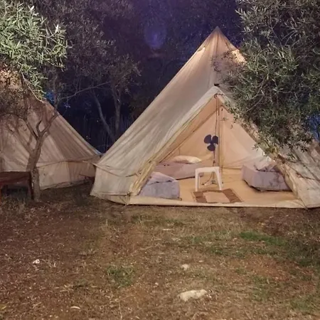 Garden Lake Camping Ksamil Exterior photo
