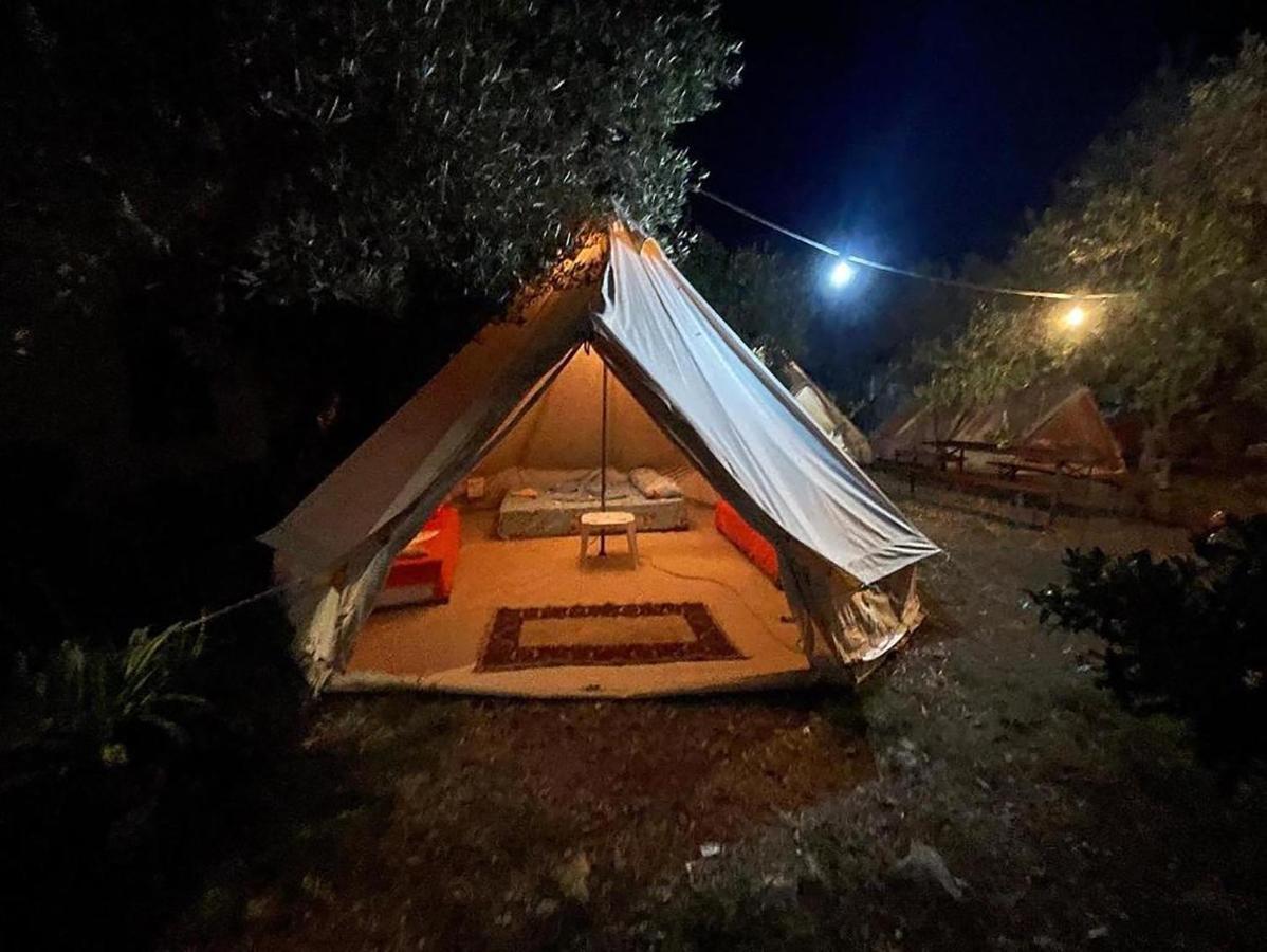 Luxury tent Garden