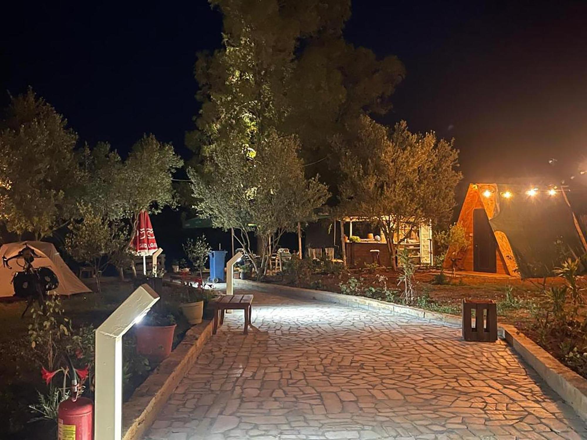 Garden Luxury tent Ksamil